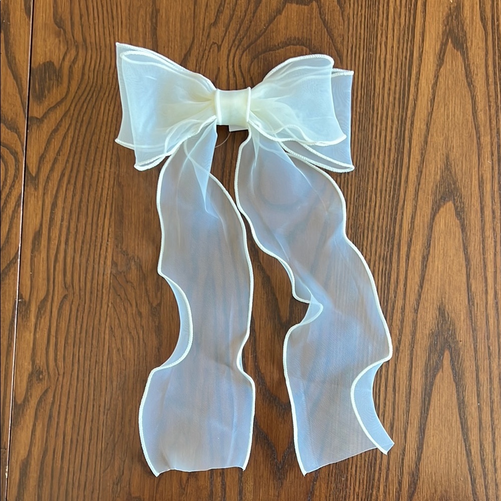 NWT Anthropologie Chiffon Hair Clip Bow